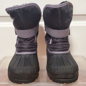 Circo Kids Black Snow Boots Size 9/10